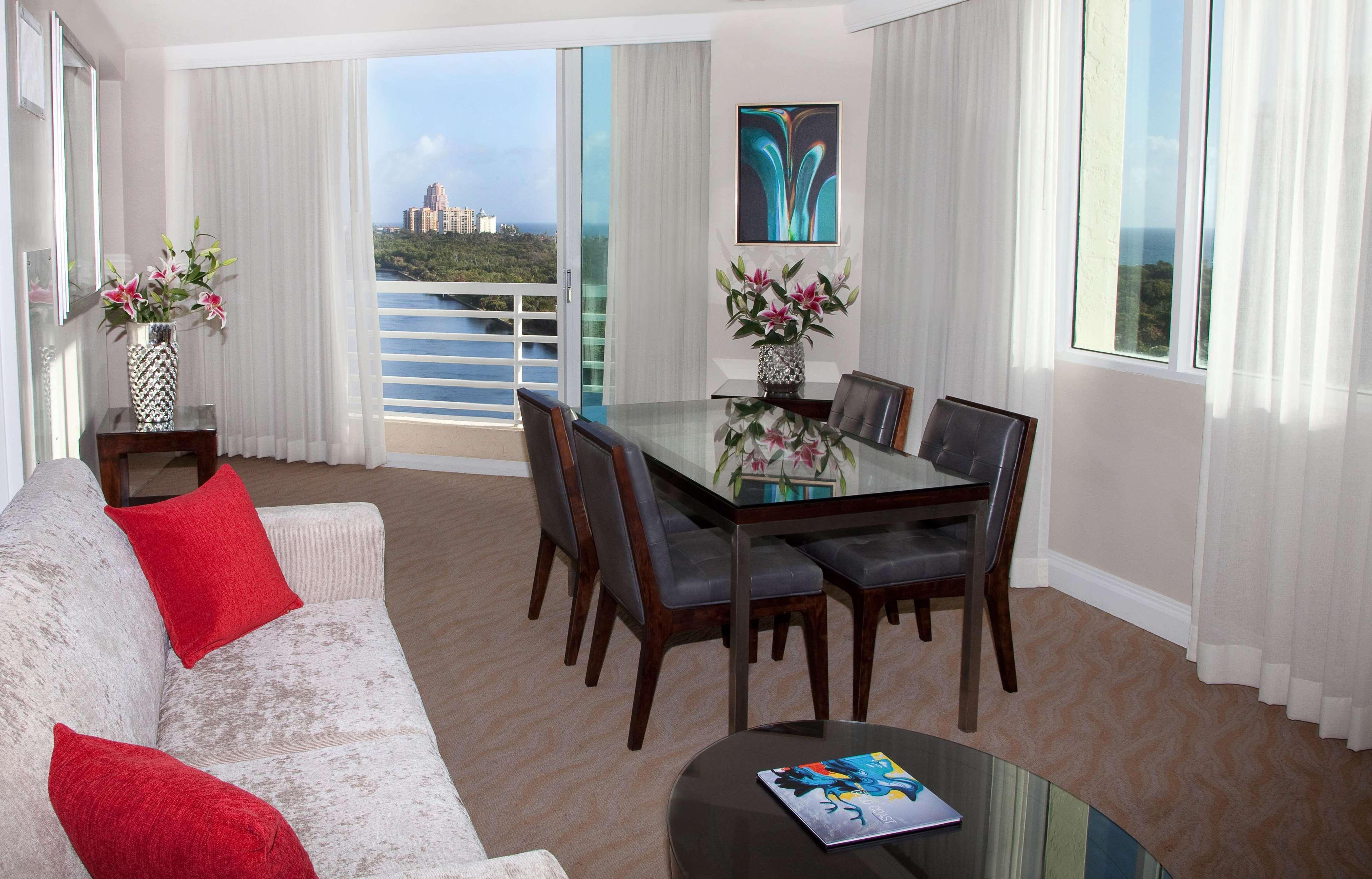 פורט לודרדייל Gallery One - A Doubletree Suites By Hilton Hotel מראה חיצוני תמונה