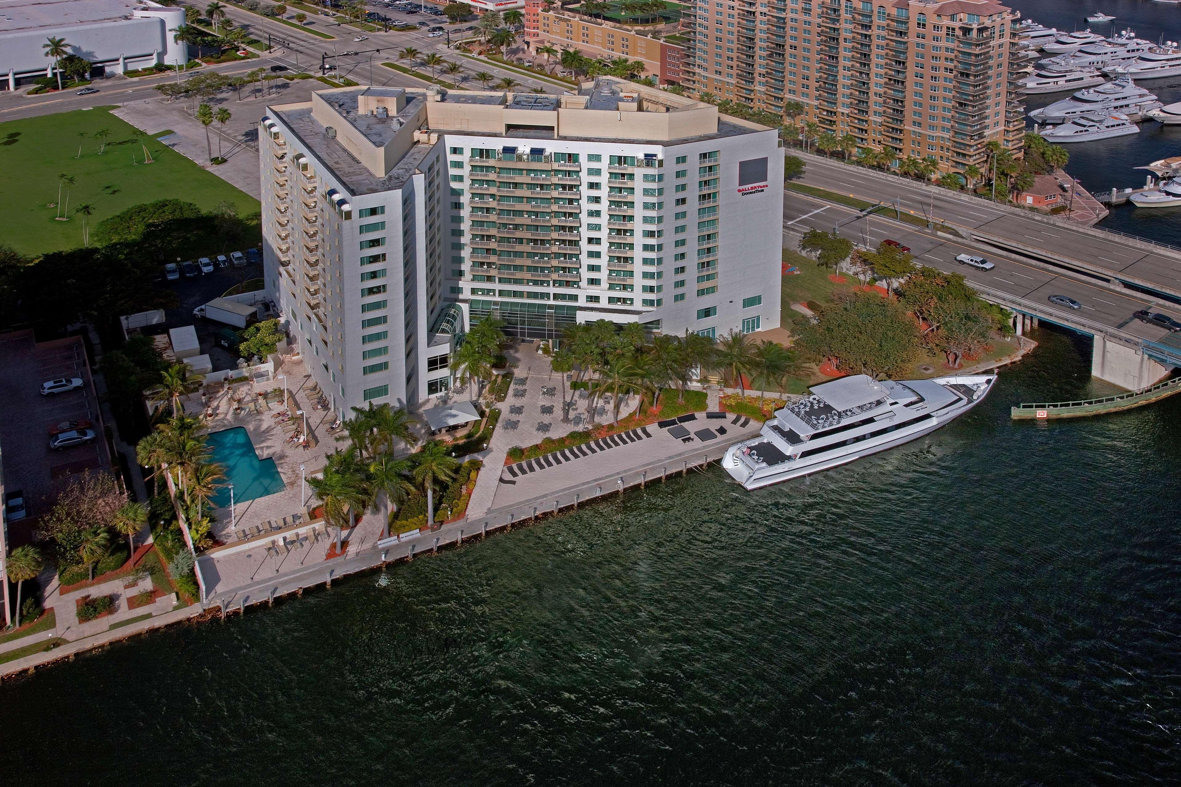פורט לודרדייל Gallery One - A Doubletree Suites By Hilton Hotel מראה חיצוני תמונה