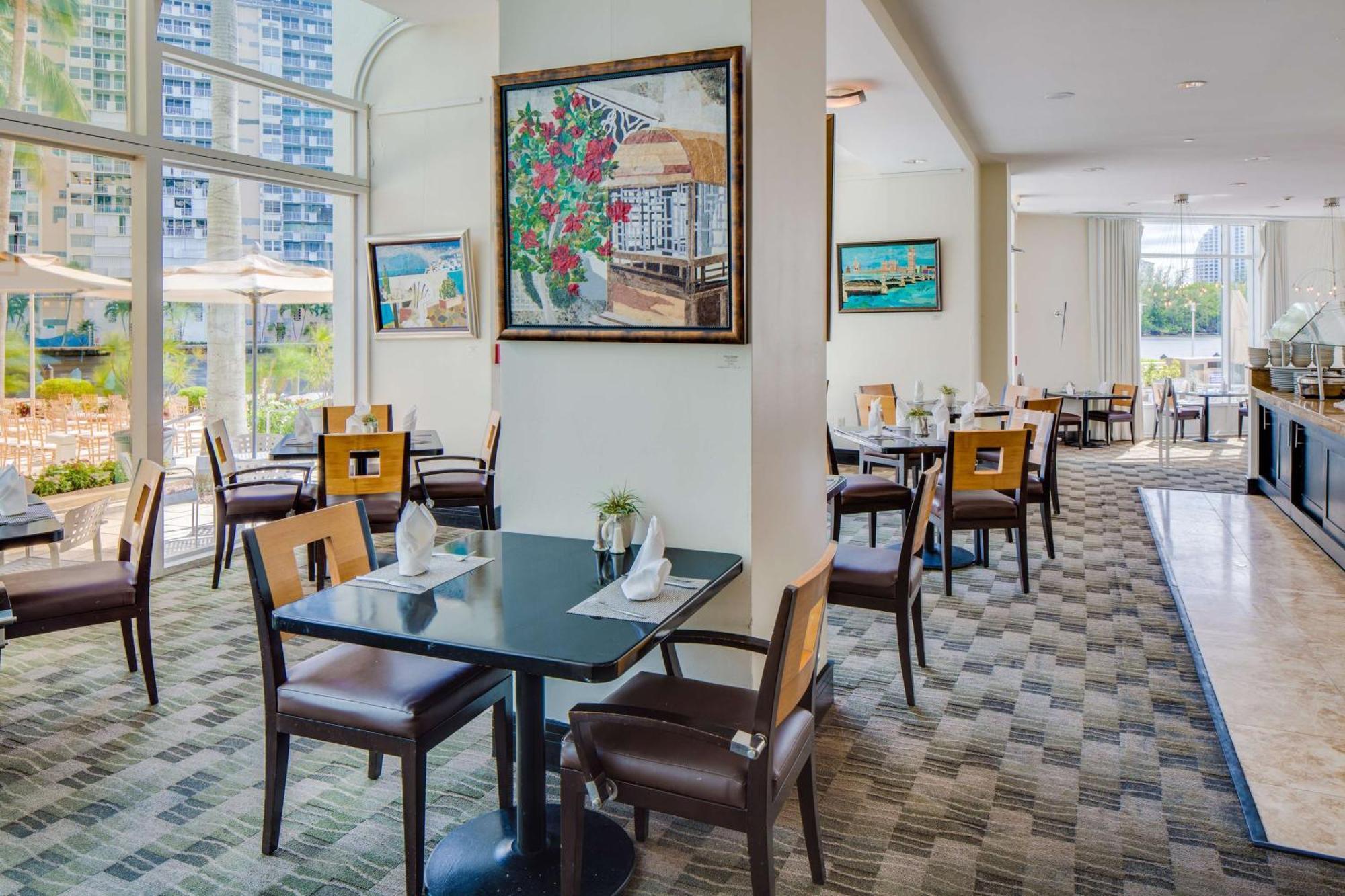 פורט לודרדייל Gallery One - A Doubletree Suites By Hilton Hotel מראה חיצוני תמונה