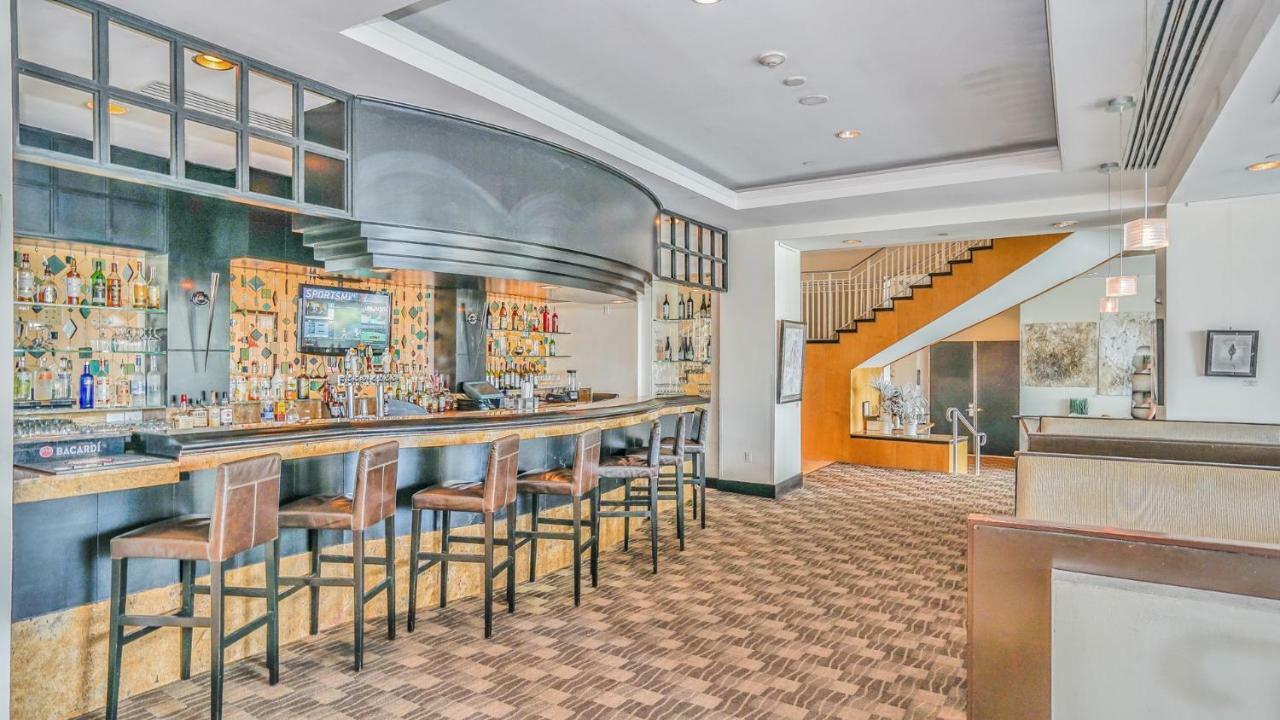 פורט לודרדייל Gallery One - A Doubletree Suites By Hilton Hotel מראה חיצוני תמונה